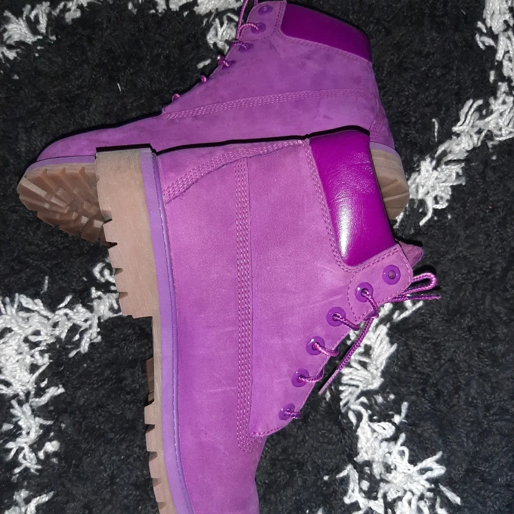 Purple timberlands - Picture 12 of 13